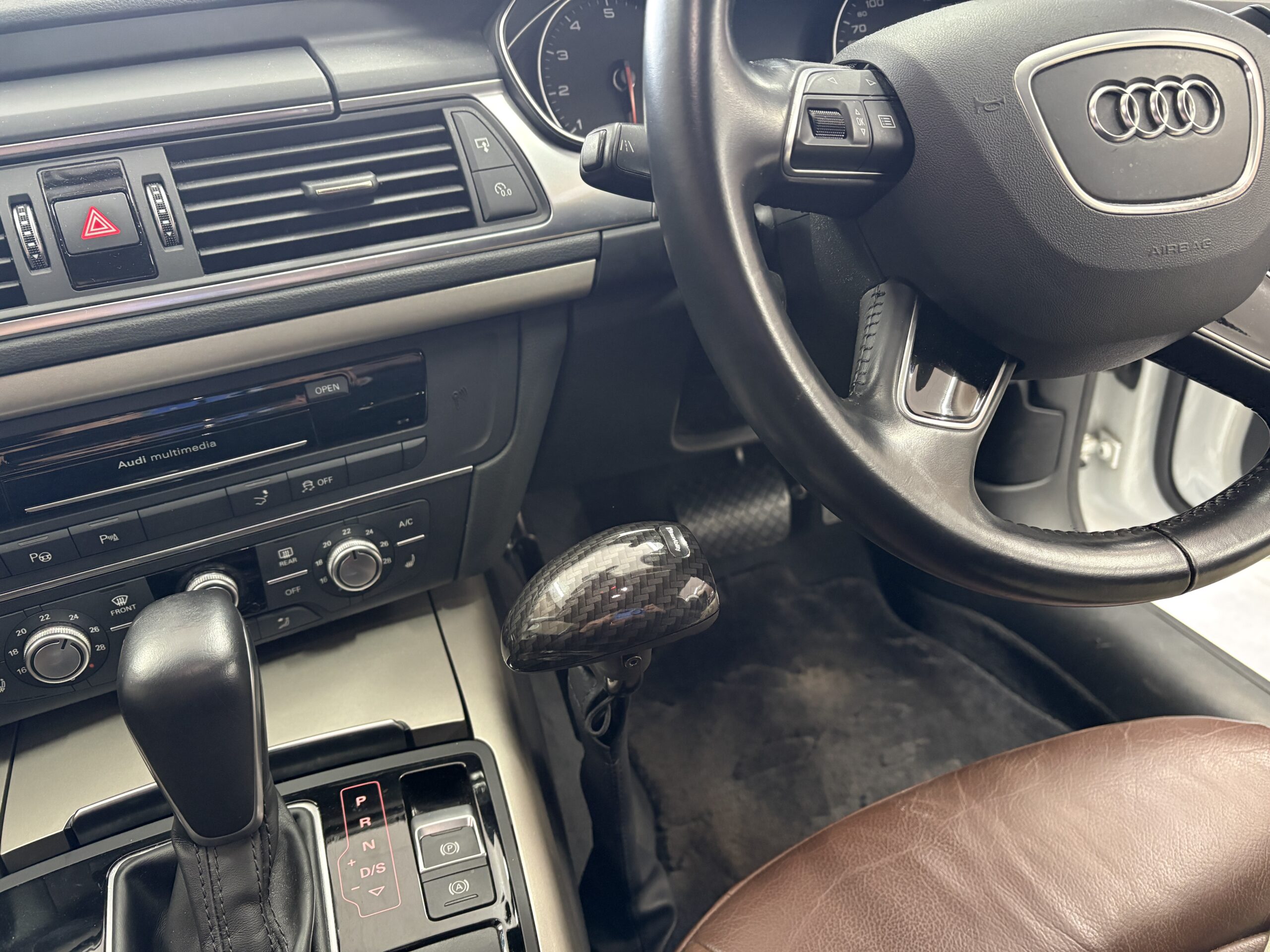 記事：アウディA7 スポーツバックに手動運転装置を取付けました。のサムネイル